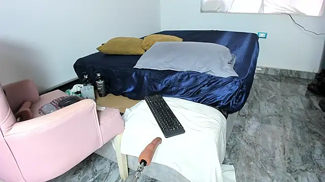XXX chat uživo modela Benjamin_Buster