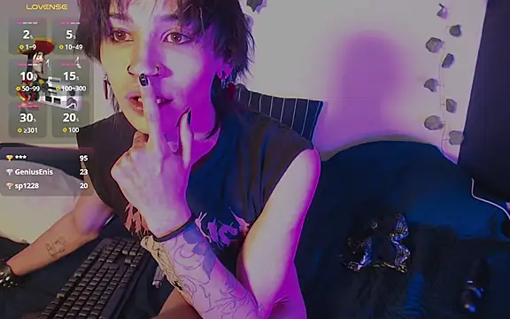 Chat XXX en directo de JohnnyJones_