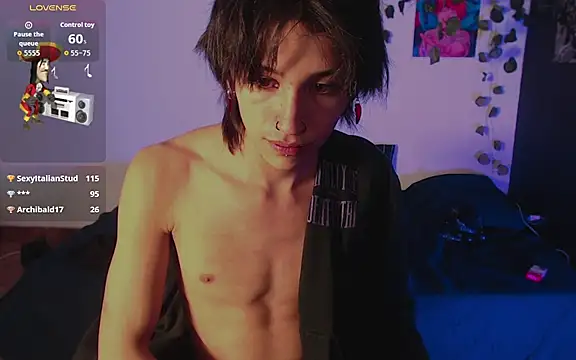Chat XXX en directo de JohnnyJones_
