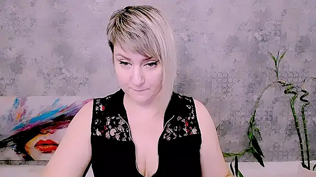 Djullia Live XXX Chat