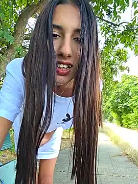 AndreeaMuller Adlı Modelin Canlı XXX Sohbeti