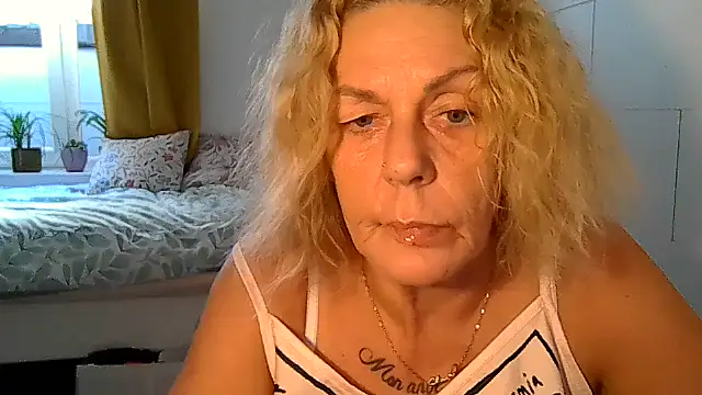 belgianshantie Chat XXX in diretta