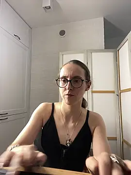MartiniiSelenna Chat XXX live