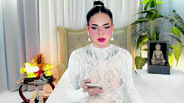 MochaliciousTransOnTop's Live XXX Chat