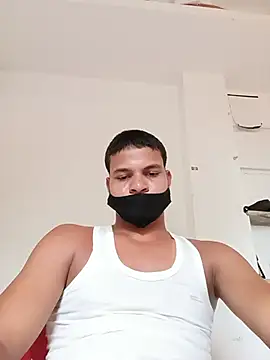 Rashi__75 Adlı Modelin Canlı XXX Sohbeti