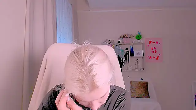 Czat XXX na żywo – Hot_Blonda