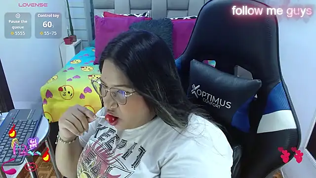 evelin_zaens' Live XXX Chat