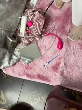 Nana-19's Webcam Show