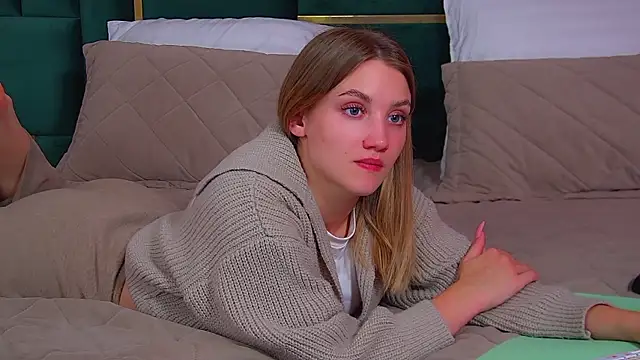 Živý XXX chat StacyEvances