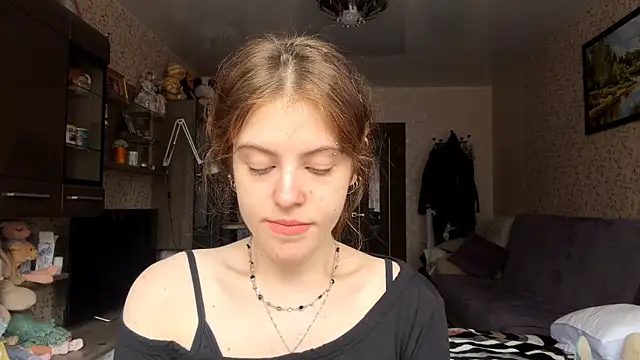 BuzzingRaid Chat XXX live