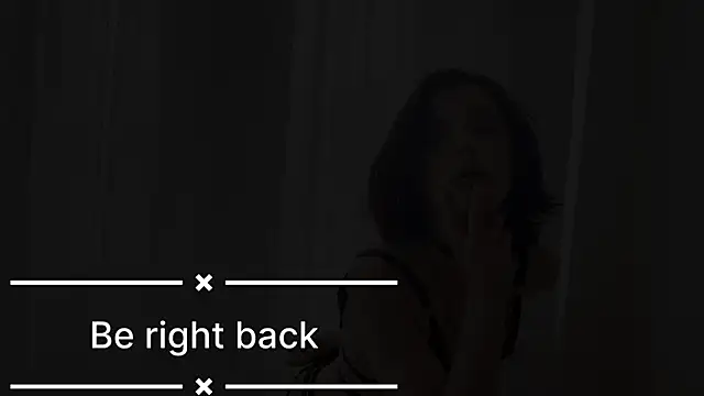 MickeQuinee's Live XXX Chat