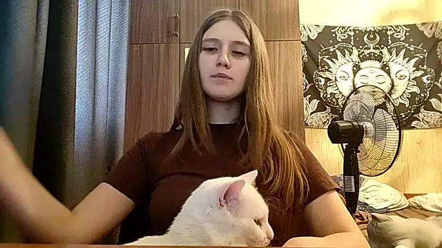 DanicaMazon Chat XXX live