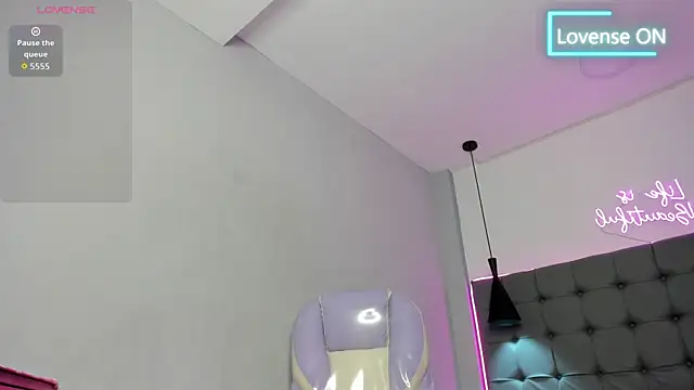 Živý XXX chat scarletcherry18