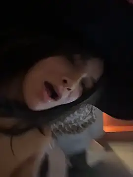 DarkDesinn Live XXX chat