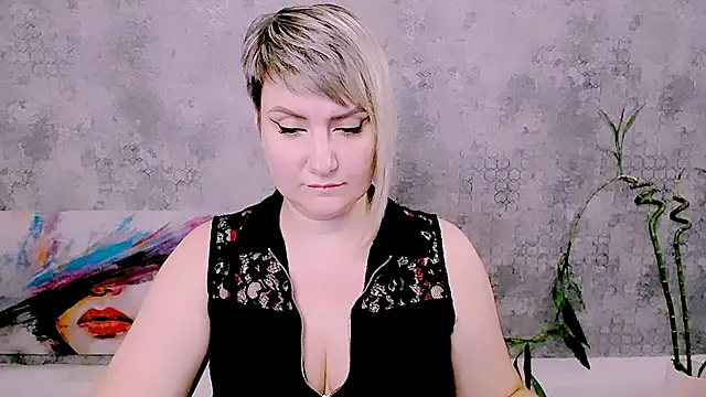 Djullia – Live XXX-chat