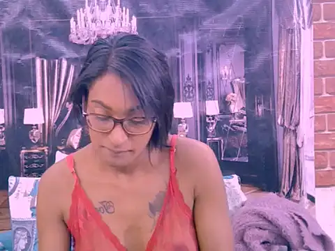 IndianRebel4u2Luv's Live XXX Chat