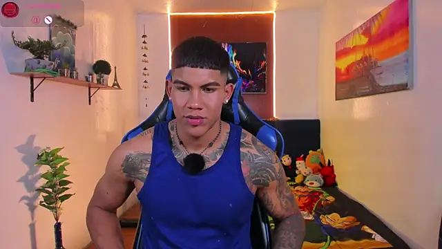 Damian_latinxxx's Live XXX Chat