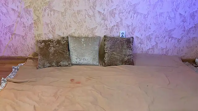 XXX chat uživo modela 5SunSh