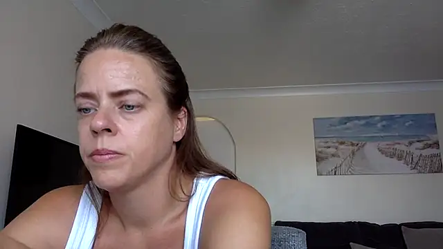ElizabethArden42-'s Live XXX Chat