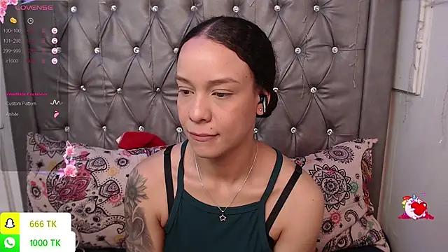 XXX chat uživo modela LAILAGUMMY