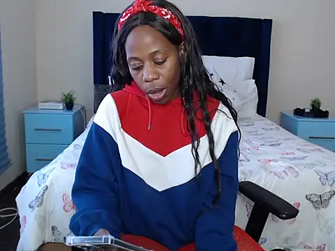 Chatroom XXX en direct de QUEENMANDYY