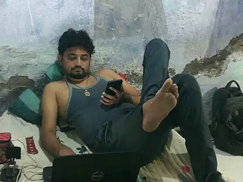 Chat +18 de ROCOGUJUBULL ao vivo