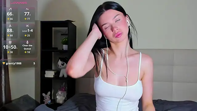 Tune_Godnesss Chat XXX live