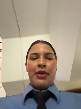 צ'אט XXX בשידור חי של KateRousee