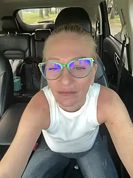 Czat XXX na żywo – MilfOfDreams