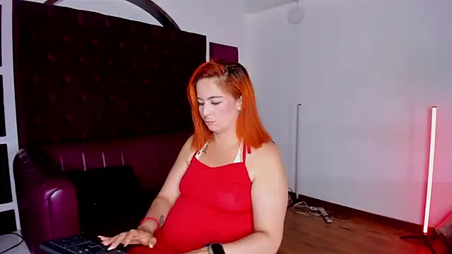 RossMildrey Chat XXX live