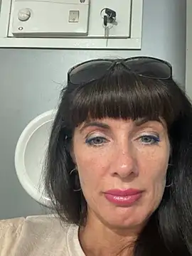 LadyLuxLover Chat XXX in diretta