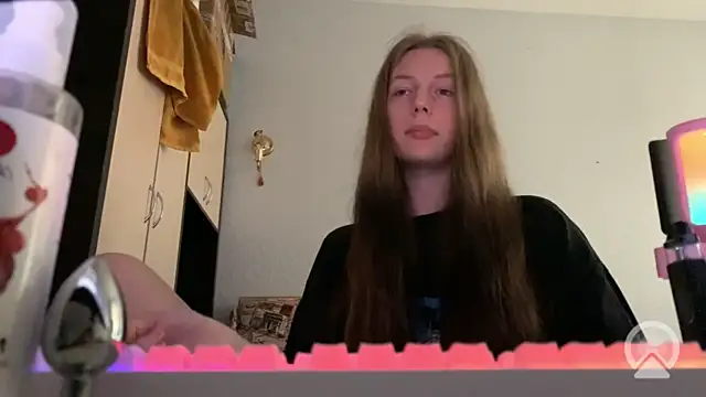 britneylovely: онлайн-секс-чат
