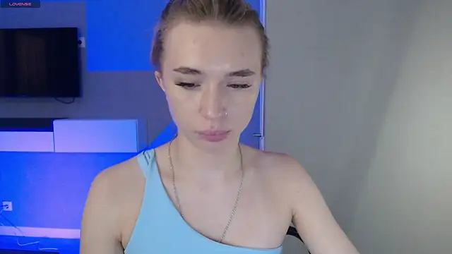 Czat XXX na żywo – Emily_Hartt
