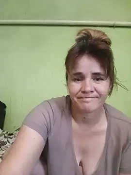 SannyMILF 现场XXX聊天