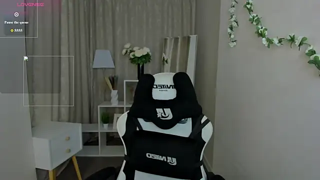 Онлайн чат XXX Peggy_Hun1t