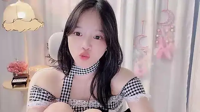 Yanys521 Live XXX-Chat