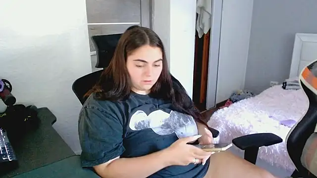 kitsune_8 Chat XXX live