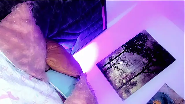 Show modela sexyhornyx_ na web-kameri