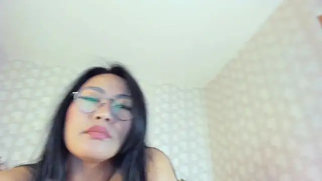 NatsumiHun Chat XXX live