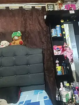 Estrella2001's Live XXX Chat