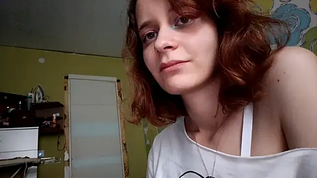 XXX chat uživo modela CamillaWatk