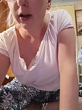 צ'אט XXX בשידור חי של Vika1111