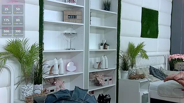 Онлайн чат XXX AngelaCox
