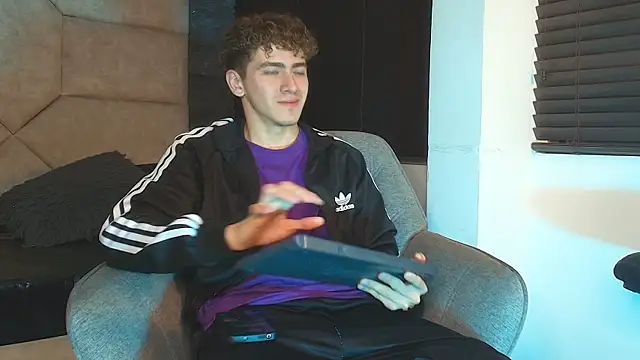 Tyler_Mcrey – Live XXX-chat