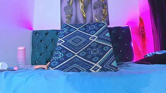 Czat XXX na żywo – Roxanna_0