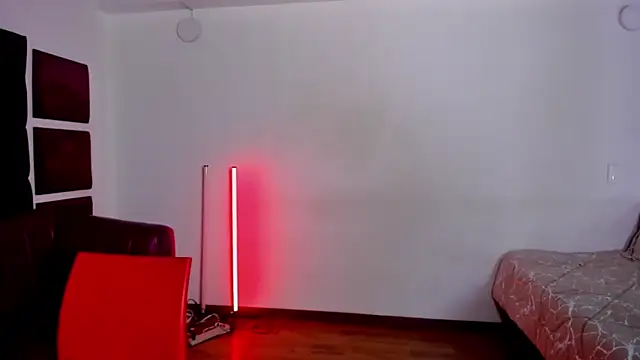 RossMildrey Chat XXX live