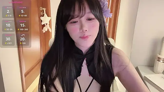 uu_7 Chat XXX live