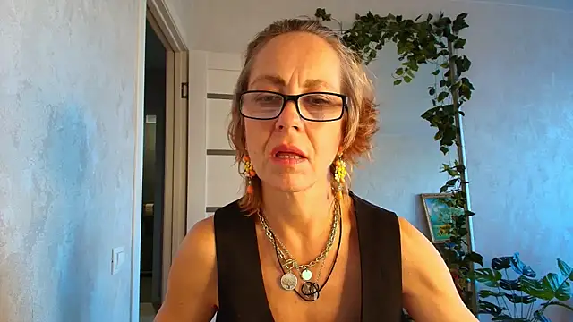 Živý XXX chat LioraWeiss