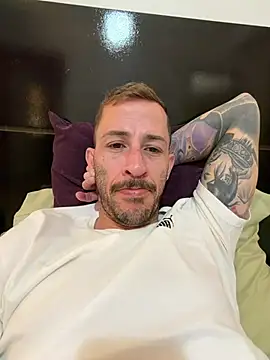 Chat +18 de MeladoDiMel ao vivo