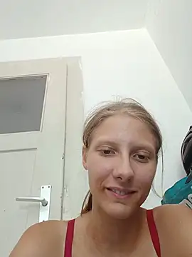 Chatroom XXX en direct de LenaGoldi